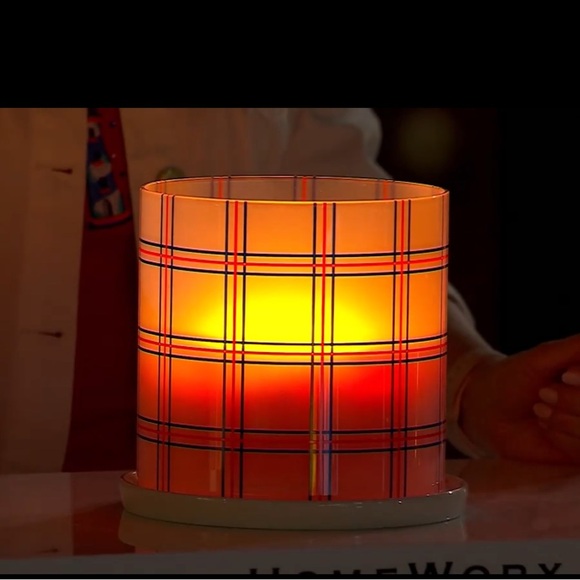 New HomeWorx by Slatkin + Co. Patriotic Hurricane - Picture 4 of 8